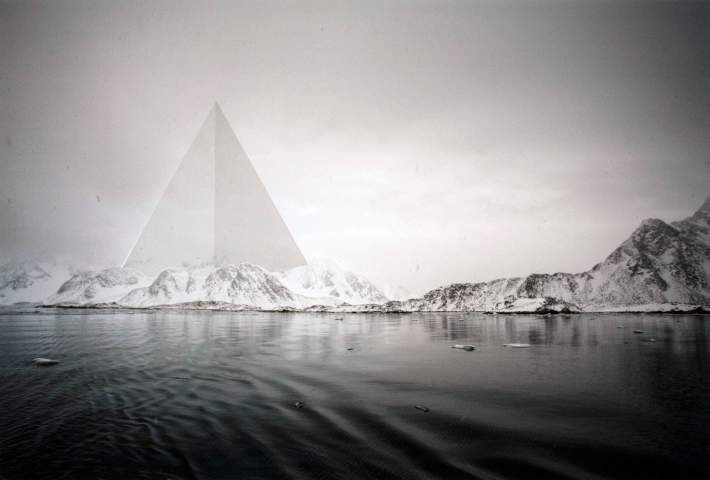 Triangle (e.1), embossed and screen printed